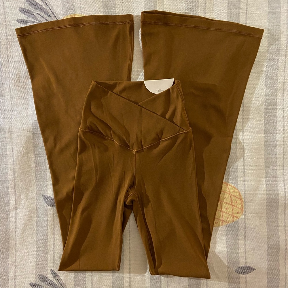 OFFLINE by Aerie High Waisted Crossover Flare Leggings